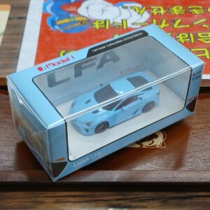 1/64 レクサス LFA ベビーブルー 左ハンドル