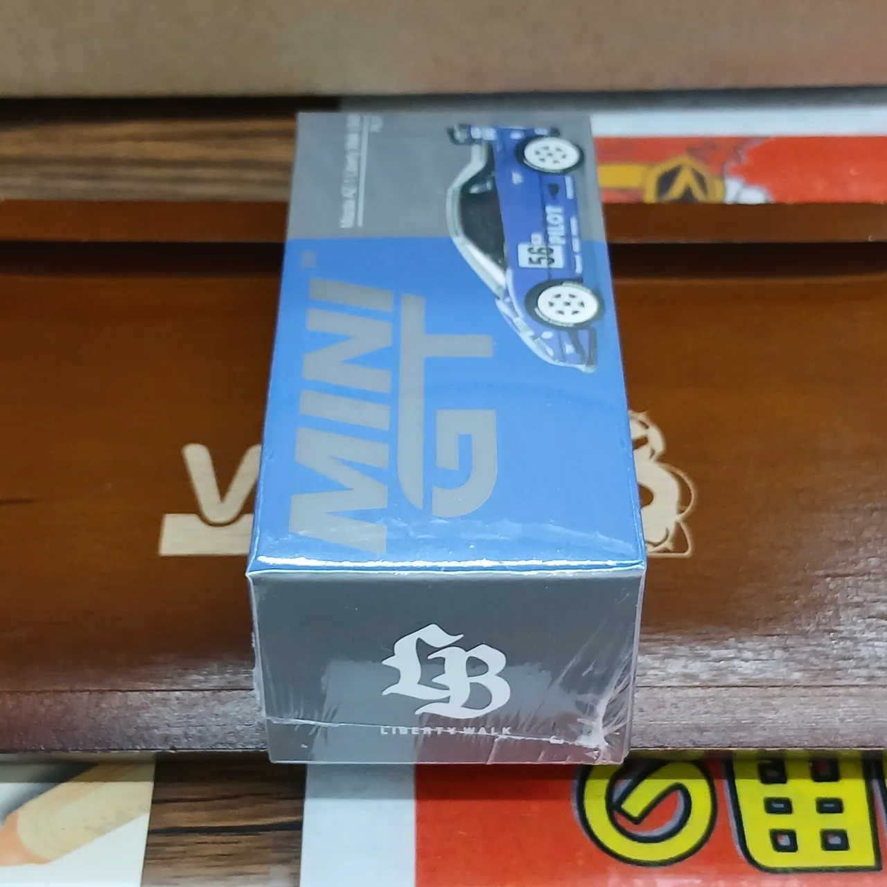 1/64 マツダ AZ-1 リバティーウォーク LB40 PILOT (右ハンドル) - 画像 (2)