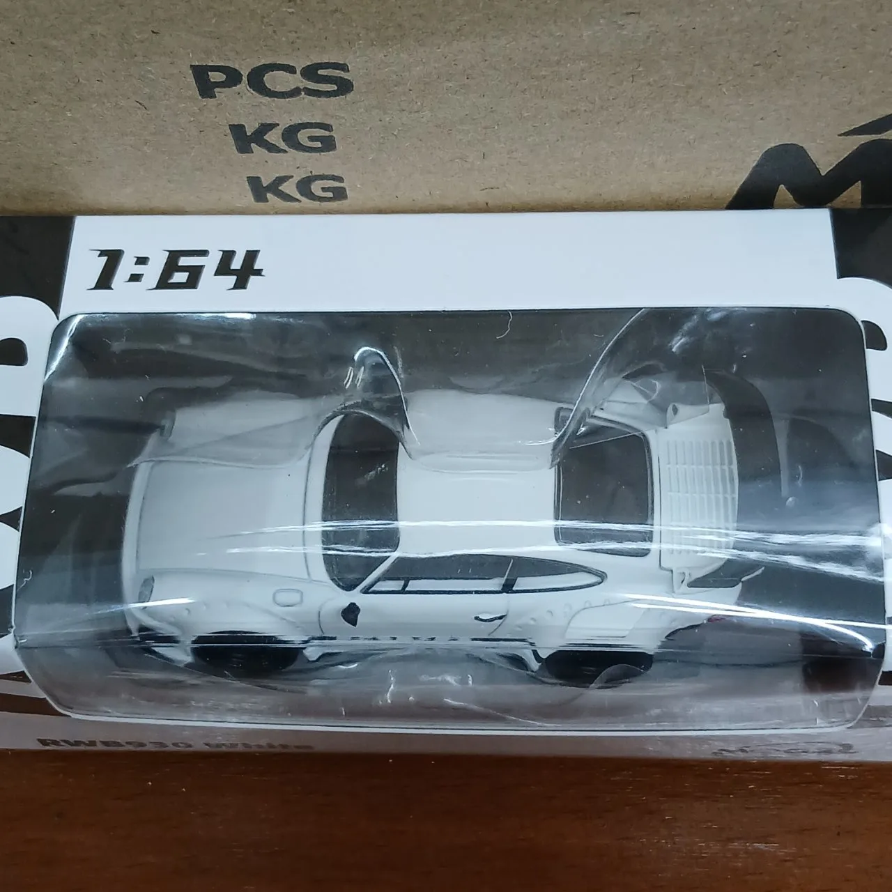 1/64 RWB 930 ホワイト RAUH-Welt BEGRIFF - 画像 (3)