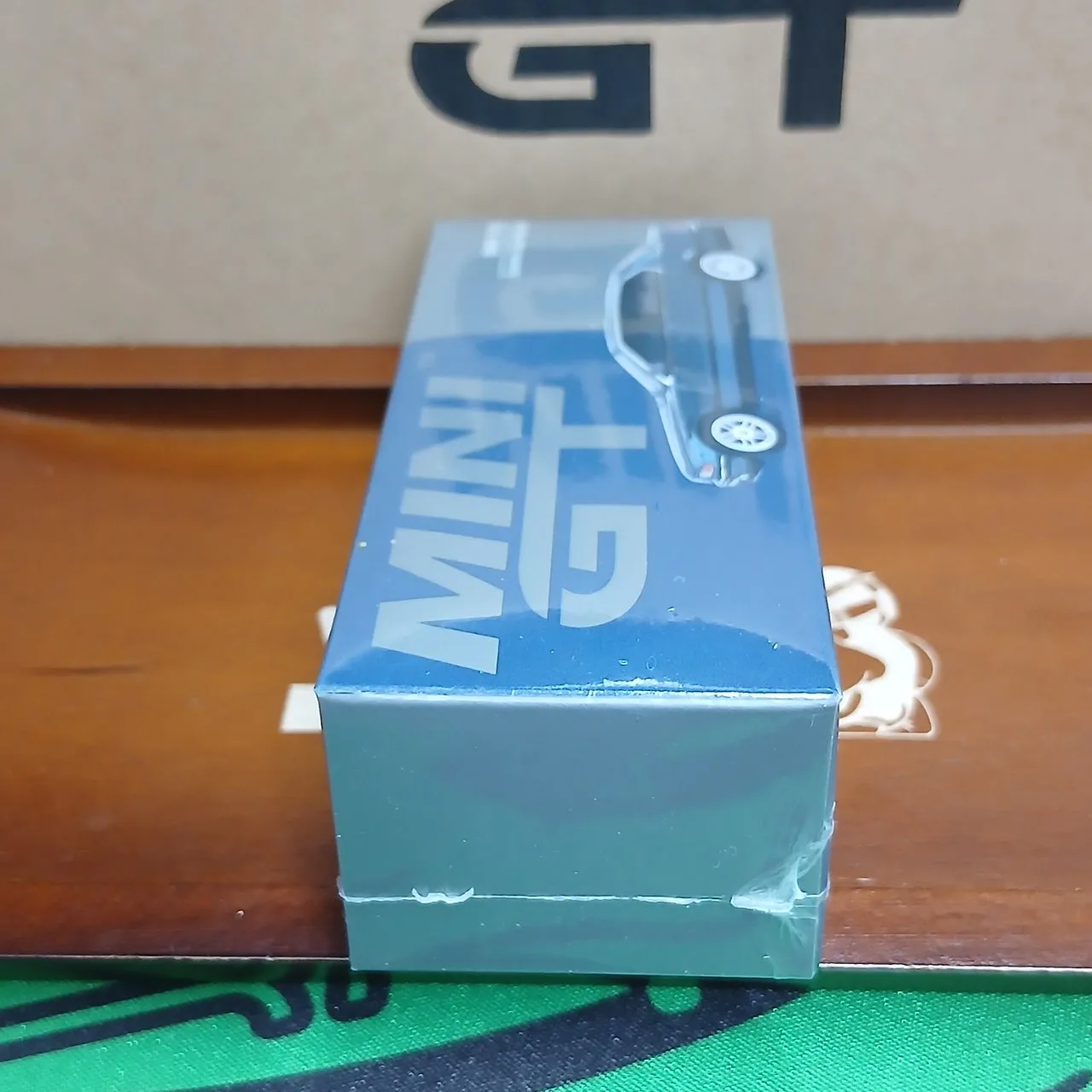 1/64 BMW 750IL ソレントブルーメタリック(左ハンドル) - 画像 (2)