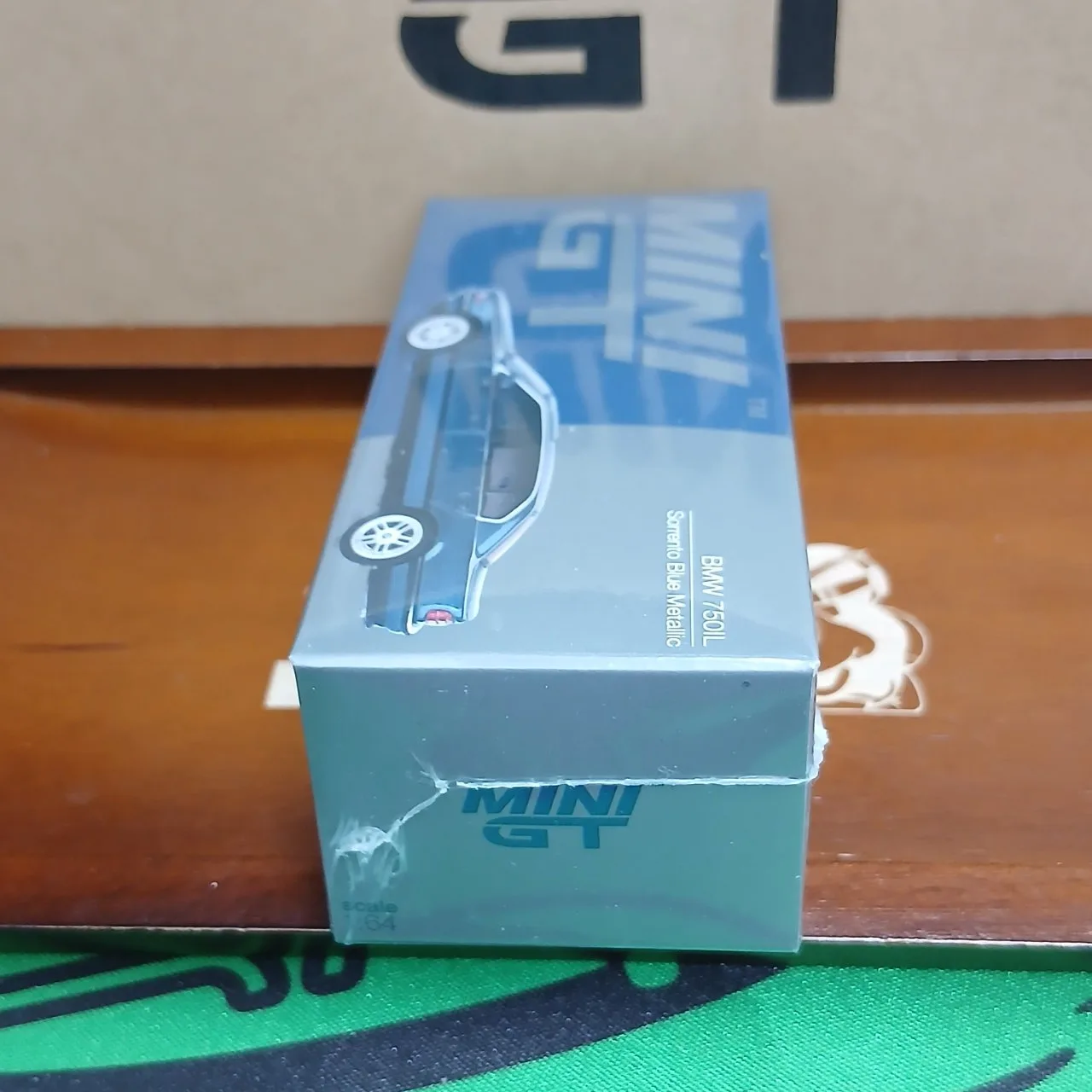 1/64 BMW 750IL ソレントブルーメタリック(左ハンドル) - 画像 (4)