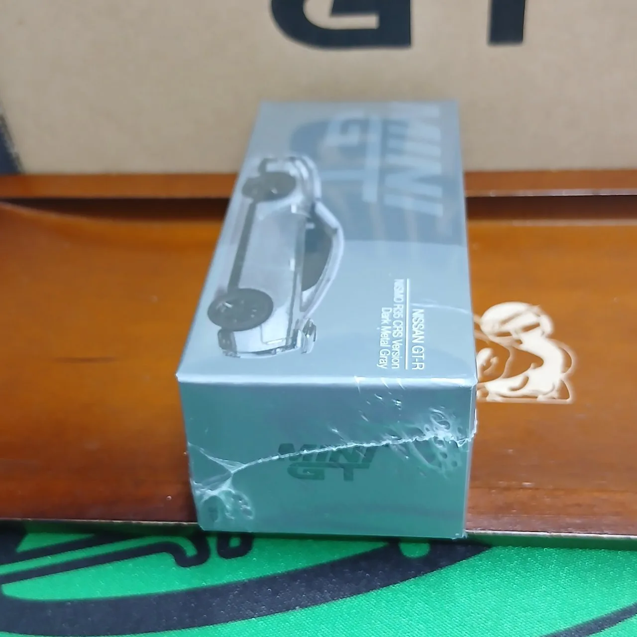 1/64 Nissan GT-R Nismo 2013 R35 CRS Version ダークメタリックグレー(右ハンドル) - 画像 (4)