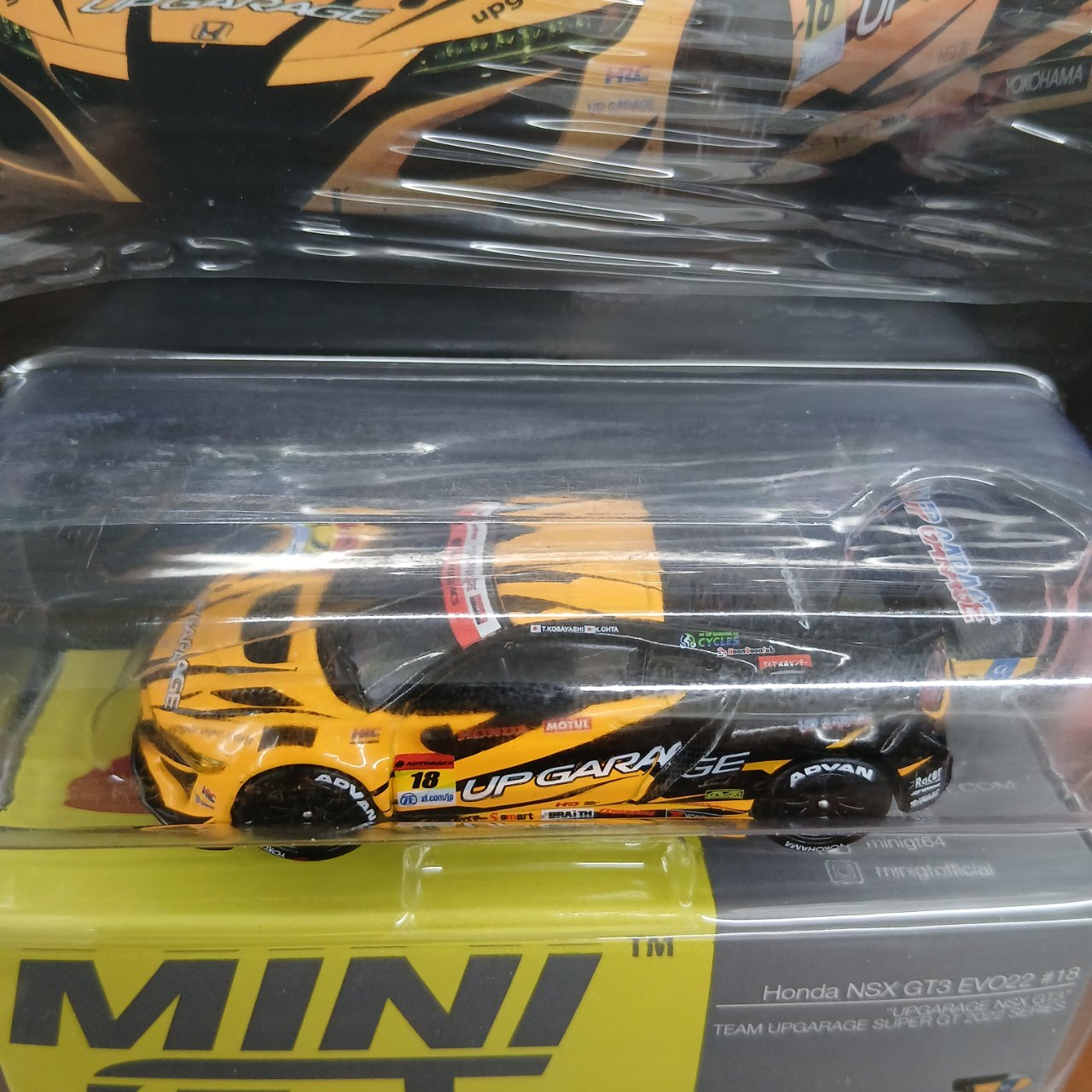 1/64 Honda NSX GT3 EVO2 SUPER GTシリーズ 2022 #18 UPGARAGE NSX GT3