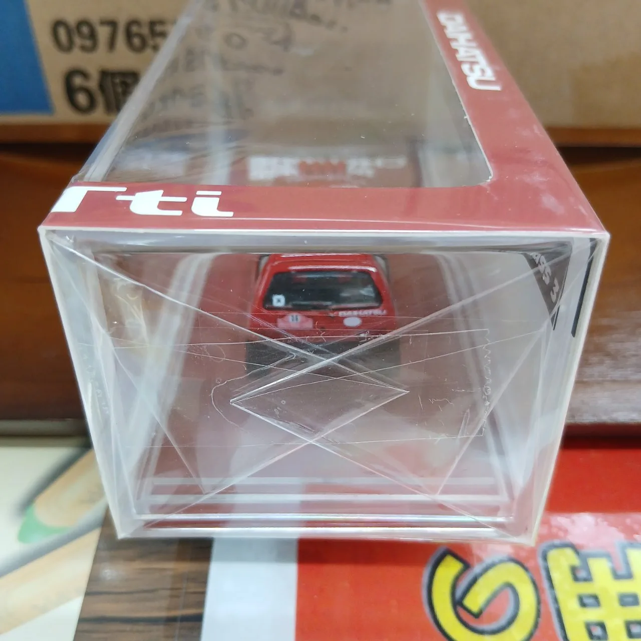 1/64 ダイハツ シャレード 1998 モンテカルロラリー クラス3 優勝車 #36 64B0447 - 画像 (4)