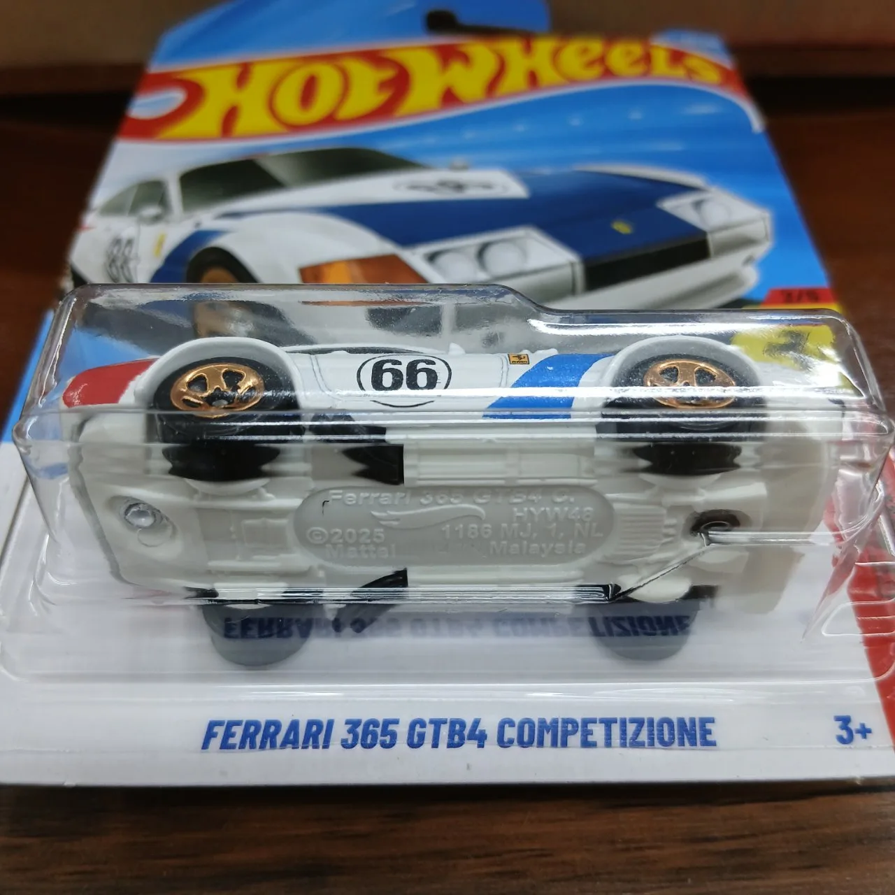 ホットウィール ベーシック フェラーリ 365 GTB4 コンペティツィオーネ - 画像 (5)