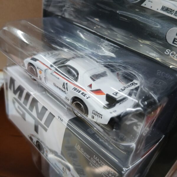 1/64 マツダ RX-7 LB-Super Silhouette #41 Numero Reserve (右