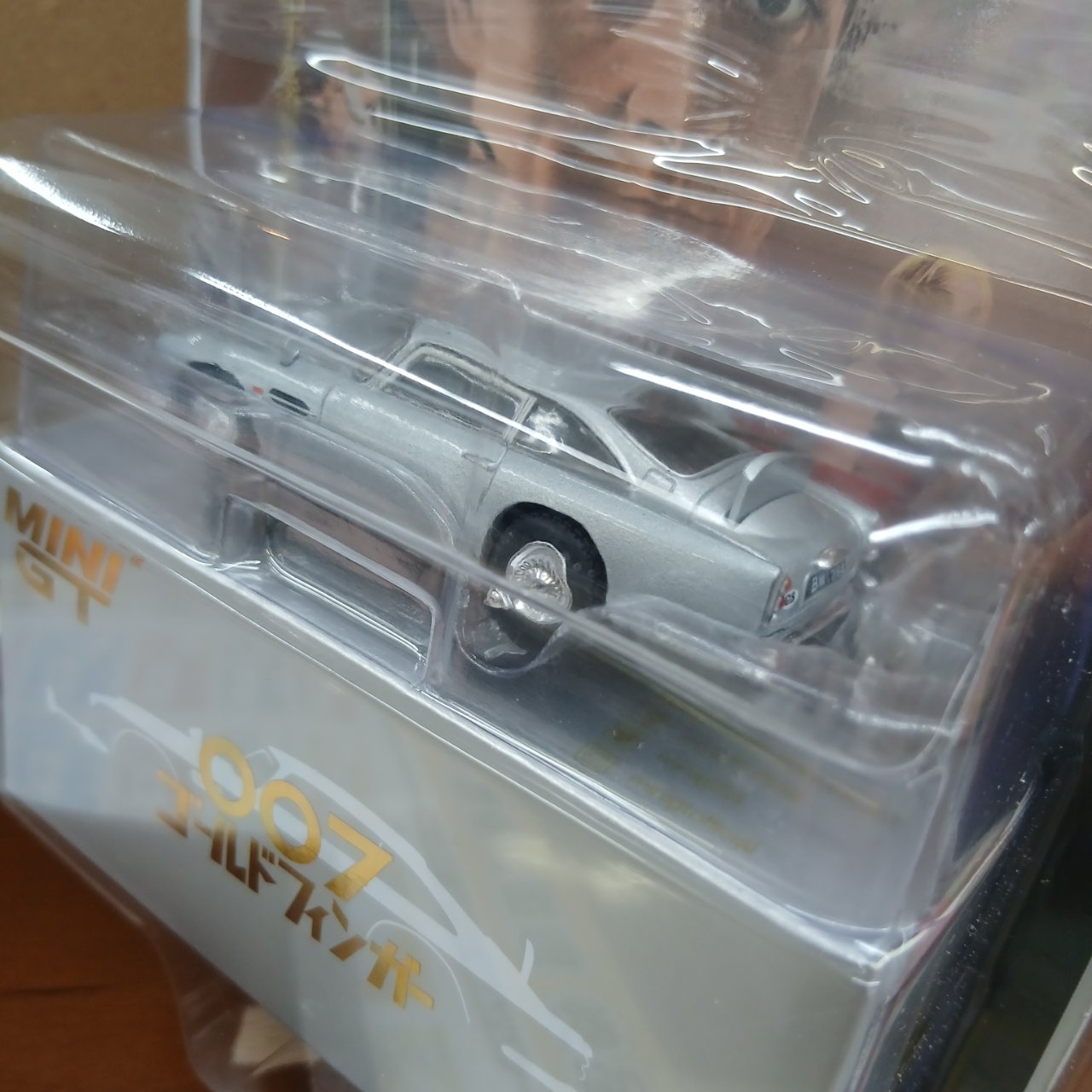 1/64 アストンマーチン DB5 「ゴールドフィンガー」 (1965) 日本限定パッケージ - 画像 (5)