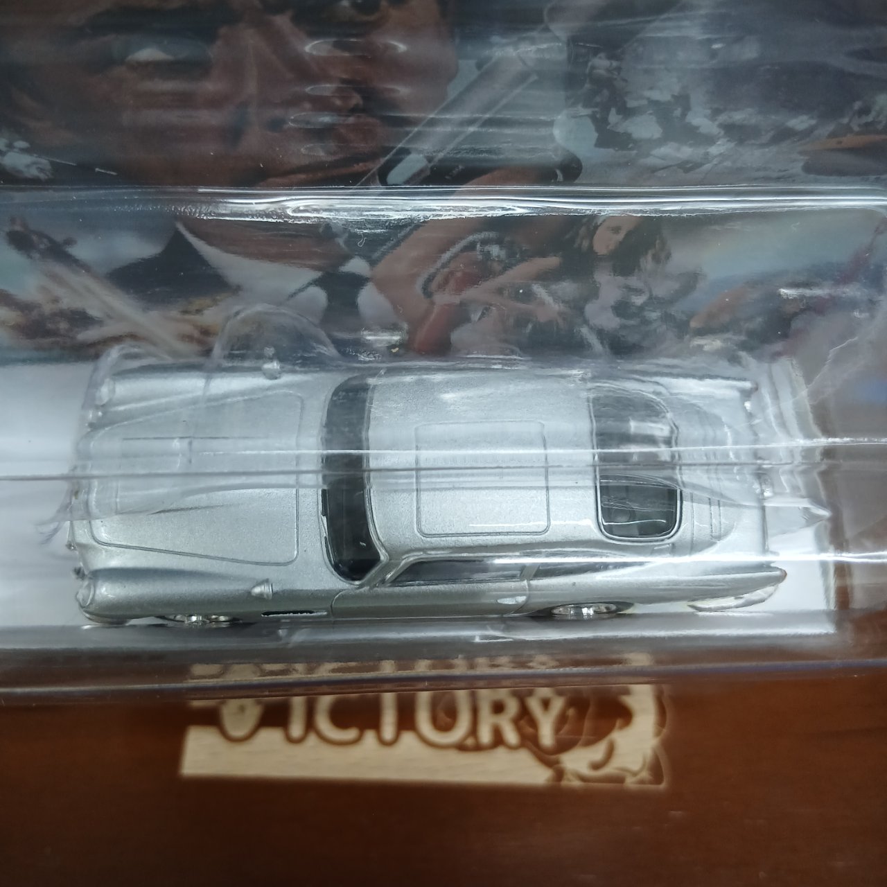 1/64 アストンマーチン DB5 「サンダーボール作戦」(1965) 日本限定パッケージ - 画像 (3)