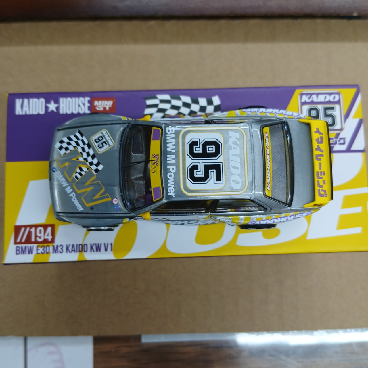 1/64 BMW M3 KAIDO KW V1 左ハンドル KHMG194 Chase チェイスカー