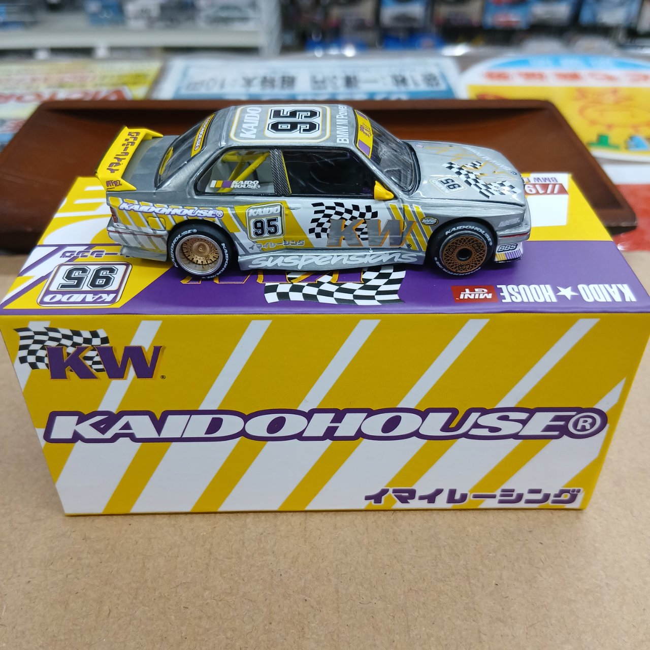 1/64 BMW M3 KAIDO KW V1 左ハンドル KHMG194 Chase チェイスカー