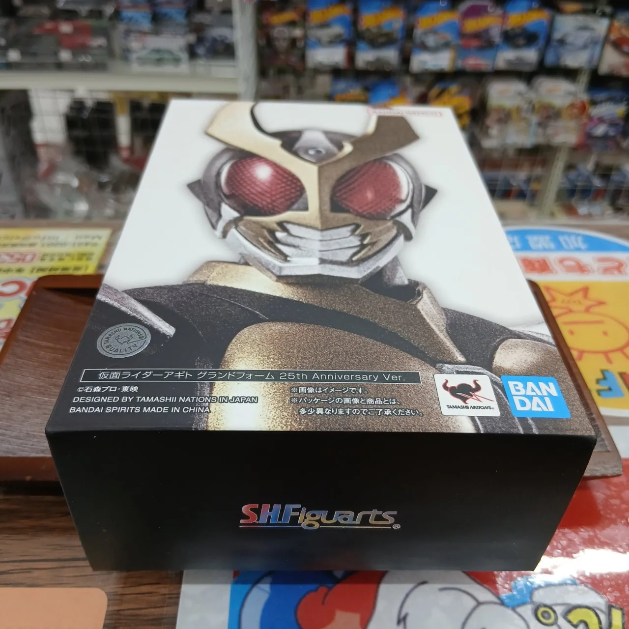 S.H.Figuarts(真骨彫製法) 仮面ライダーアギト グランドフォーム 25th Anniversary Ver. - 画像 (6)