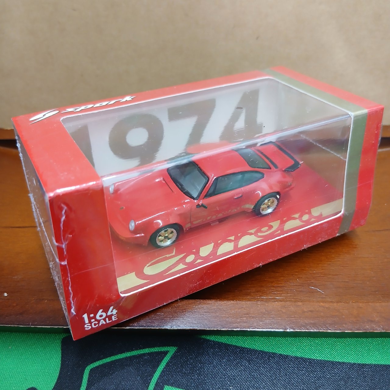ポルシェ 911 カレラ RS 3.0 ミニカー 1/64 ポルシェ 911 カレラ RS 3.0 1974 レッド 64SP007C #| ホビー
