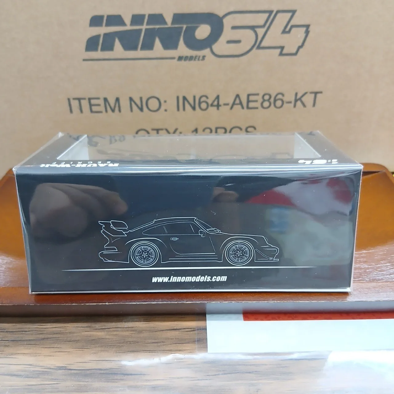 1/64 RWB 964 マットブラック IN64-RWB964-BM ラウヴェルト・ベグリフ - 画像 (6)