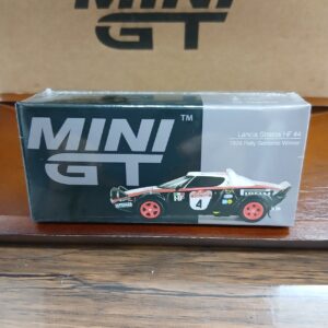 1/64 ランチア ストラトス HF ラリー・サンレモ 1978 優勝車 #4(左ハンドル) MGT01084-L