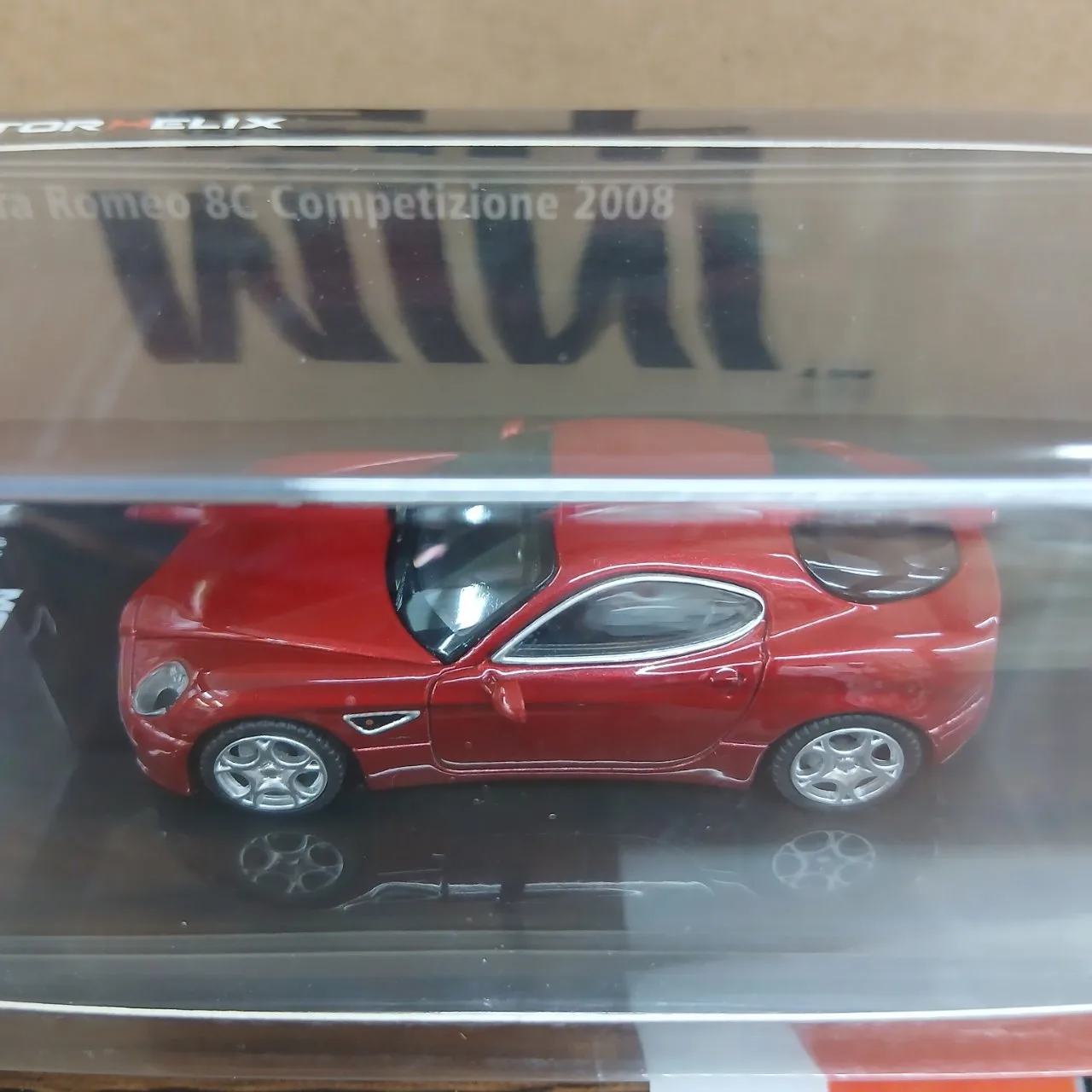 1/64 アルファロメオ 8C コンペティツィオーネ 2008 ロッソアルファ M69051 - 画像 (2)