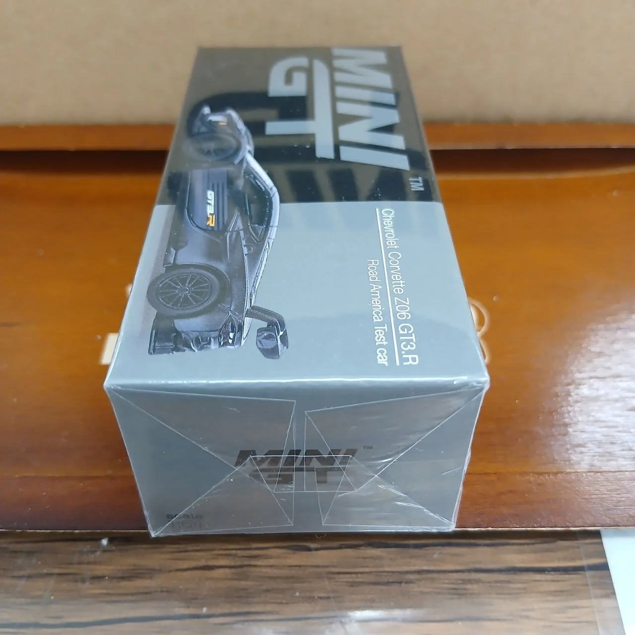 1/64 シボレー コルベット Z06 GT3.R ロードアメリカ テストカー(左ハンドル) MGT01186-L - 画像 (5)