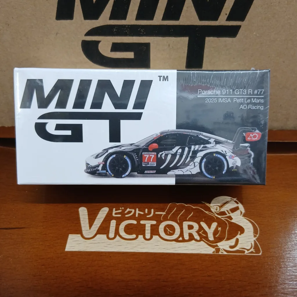 1/64 ポルシェ 911 GT3 R IMSA プチ・ル・マン 2025 #77 AO Racing(左ハンドル) MGT01143-L