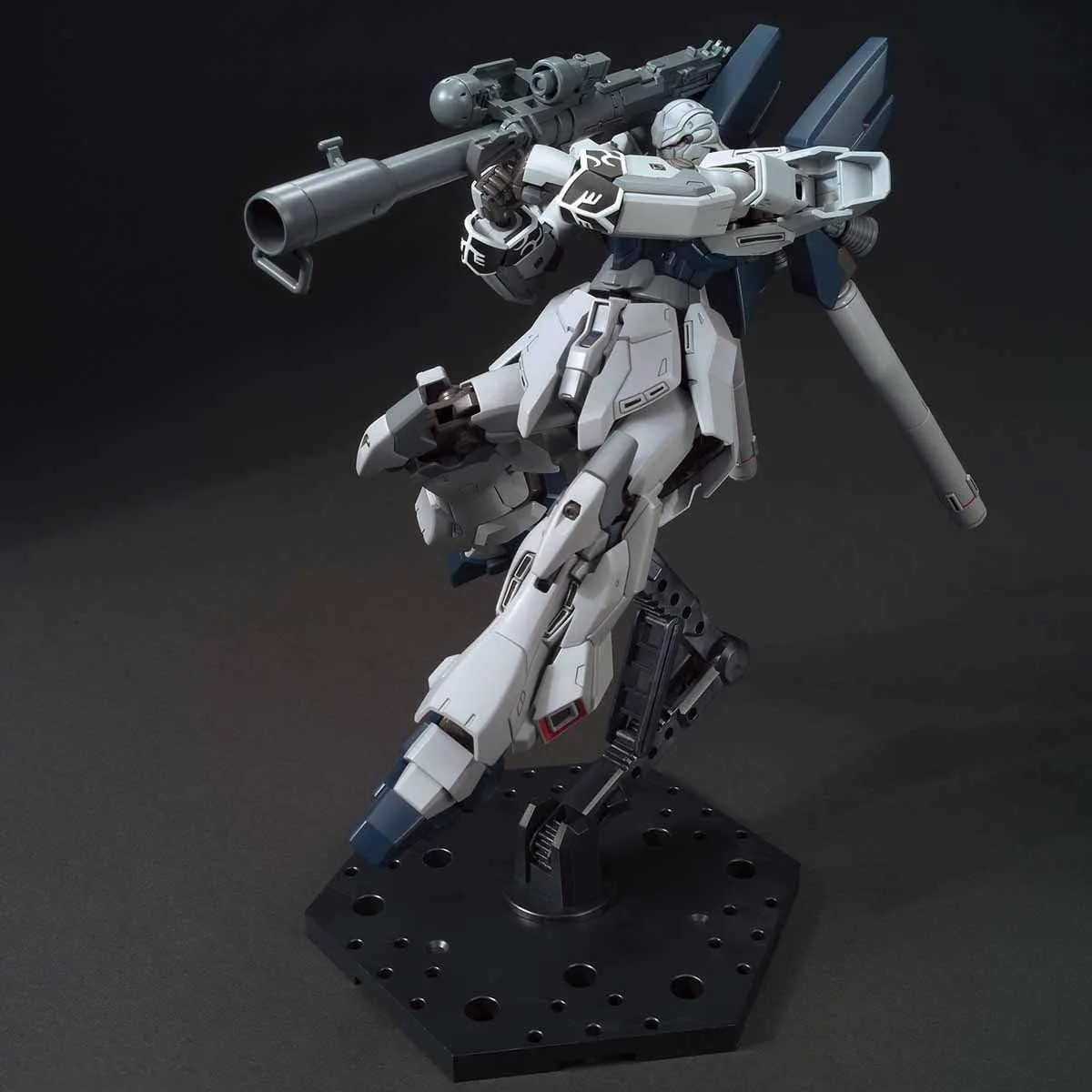 HGUC 1/144 機動戦士ガンダムナラティブ MSN-06S-2 シナンジュ・スタイン(ナラティブver.) プラモデル - 画像 (2)