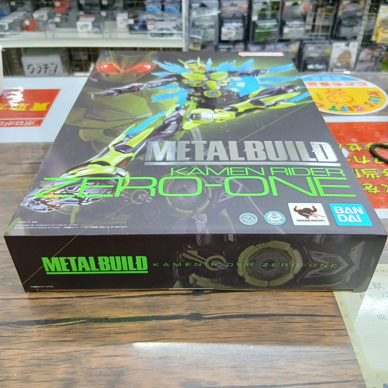 METAL BUILD 仮面ライダーゼロワン (塗装済み可動フィギュア) - 画像 (4)