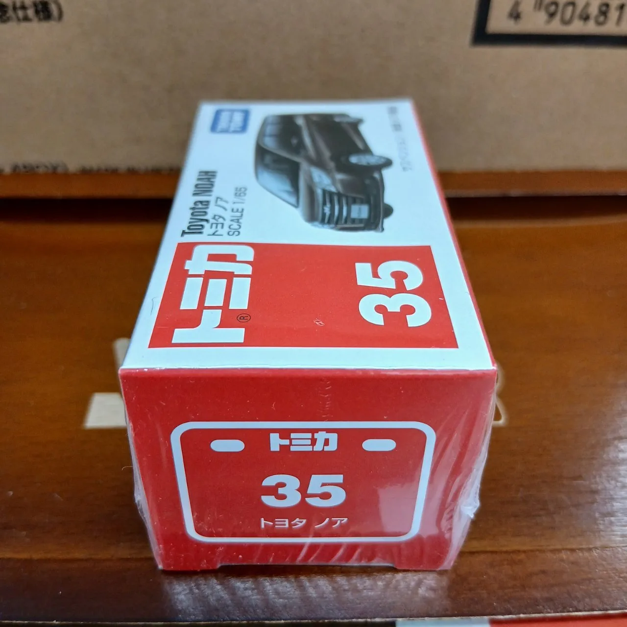 廃盤 トミカ No.35 トヨタ ノア 1/65（買取品） - 画像 (2)
