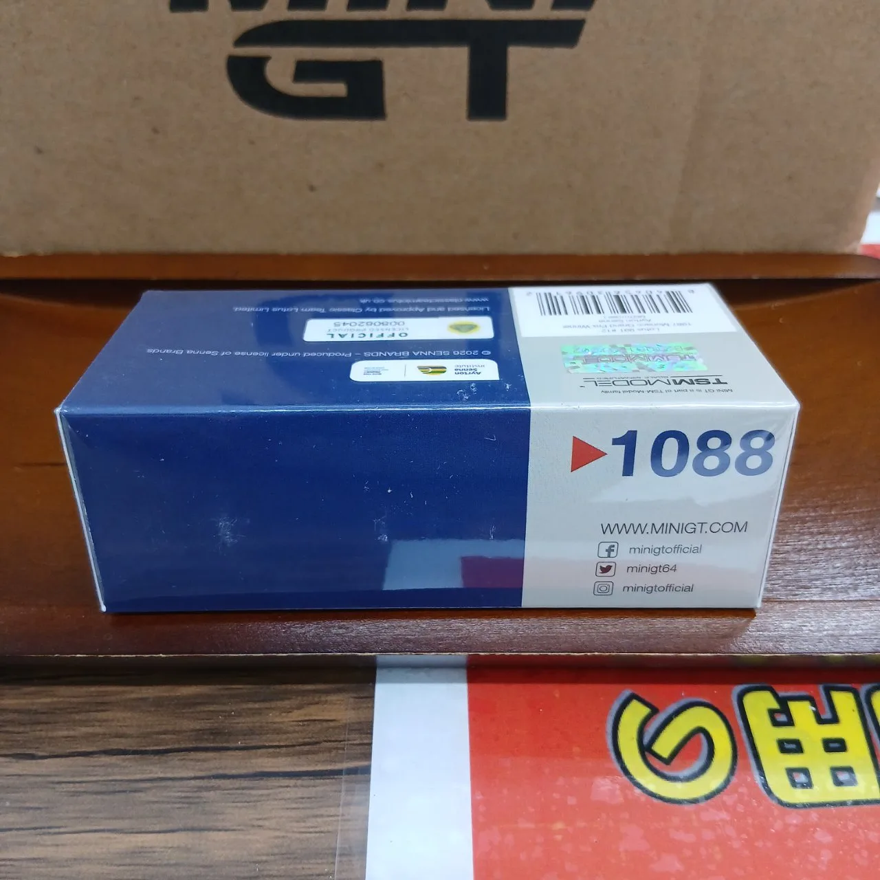 1/64 ロータス 99T モナコグランプリ 1987 優勝車 #12 アイルトン・セナ MGT1088-L デカール付 - 画像 (6)
