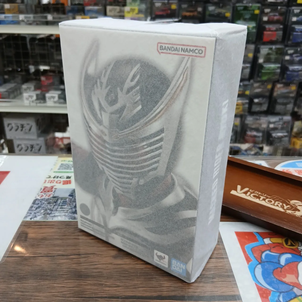 S.H.Figuarts(真骨彫製法) 仮面ライダー龍騎 (塗装済み可動フィギュア)【再販】 - 画像 (2)