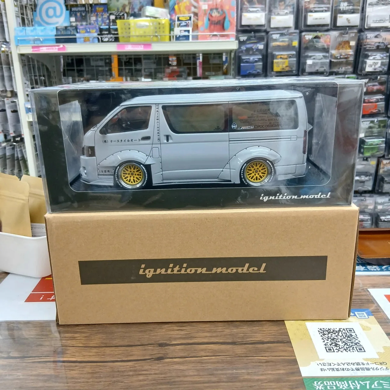 ignitionmodel 1/18 ティエスディ ワークス ハイエース グレー IG3120 - 画像 (4)