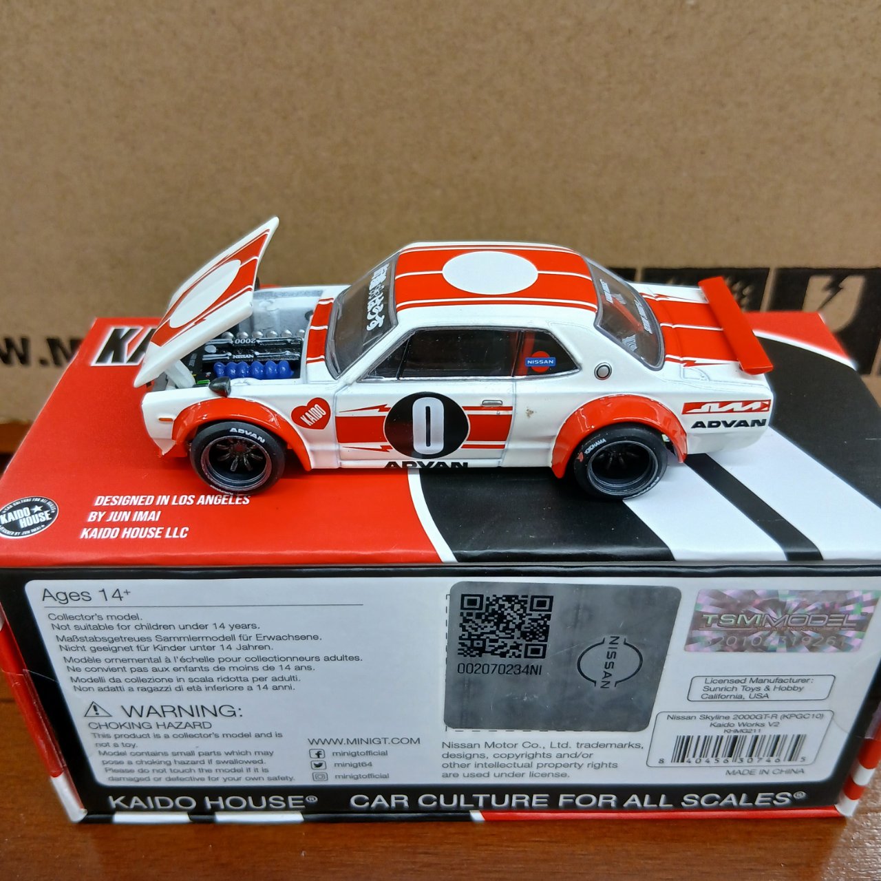 1/64 ニッサン スカイライン 2000GT-R KPGC10 Kaido Works V2(右
