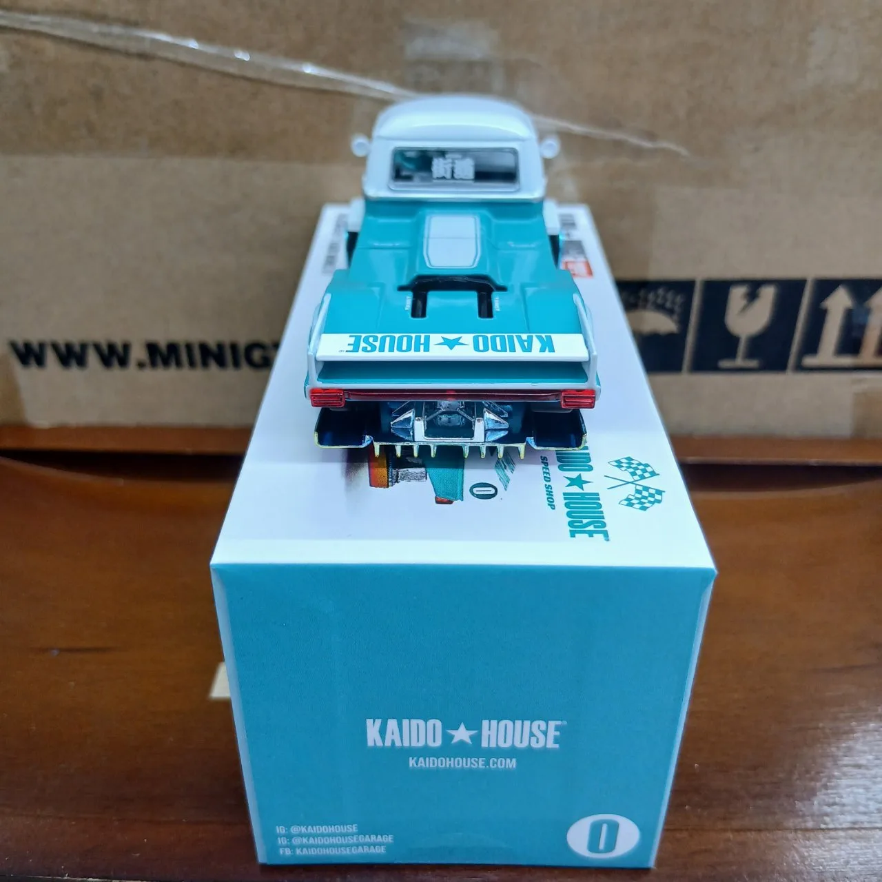 1/64 フォルクスワーゲン T1 KAIDO WORKS V1(左ハンドル) KHMG220 - 画像 (6)