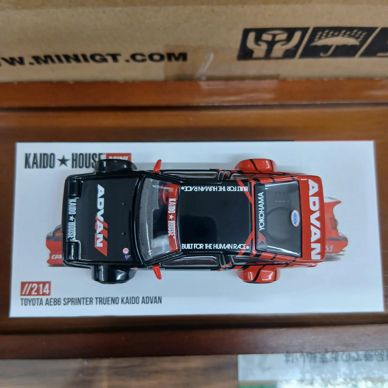 1/64 トヨタ AE86 スプリンタートレノ Kaido アドバン(右ハンドル) KHMG214 - 画像 (6)