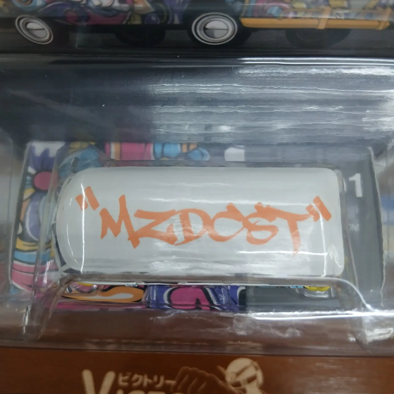 1/64 フォルクスワーゲン T1 マイクロバス ミズ デザイン(左ハンドル) MGT01191-BL ブリスターパック - 画像 (5)
