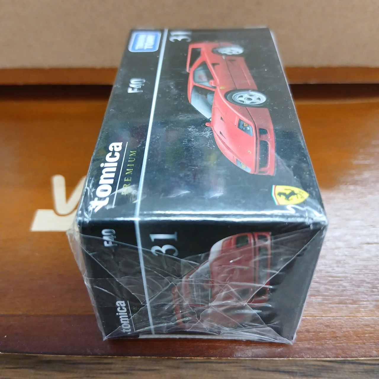 トミカプレミアム No.31 フェラーリ F40（買取未開封品） - 画像 (2)