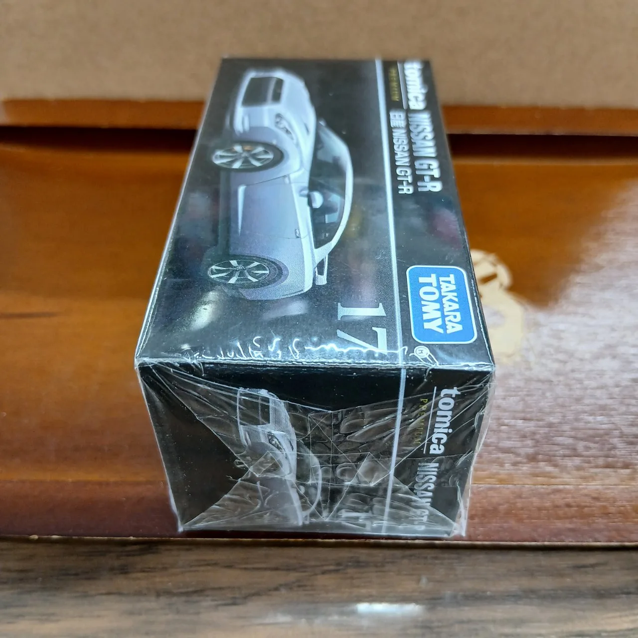 トミカプレミアム No.17 ニッサン GT-R（買取未開封品）R35 - 画像 (4)