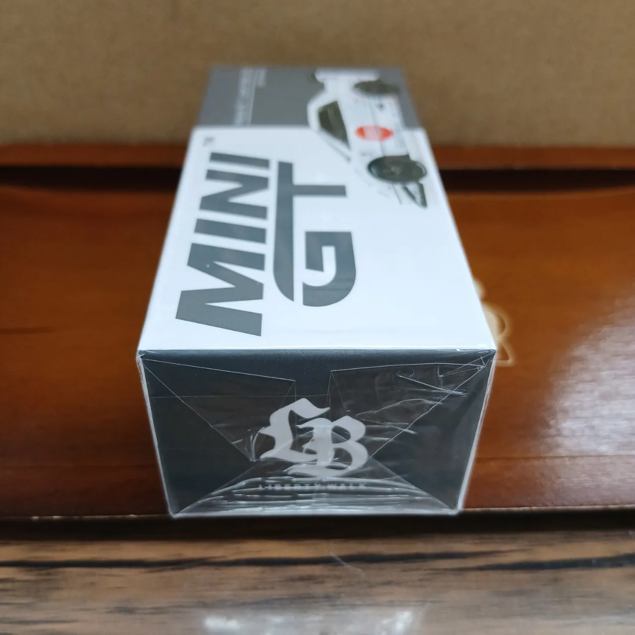 1/64 マツダ AZ-1 リバティーウォーク LB40 リバティ 日の丸 (右ハンドル) MGT01227-R - 画像 (3)