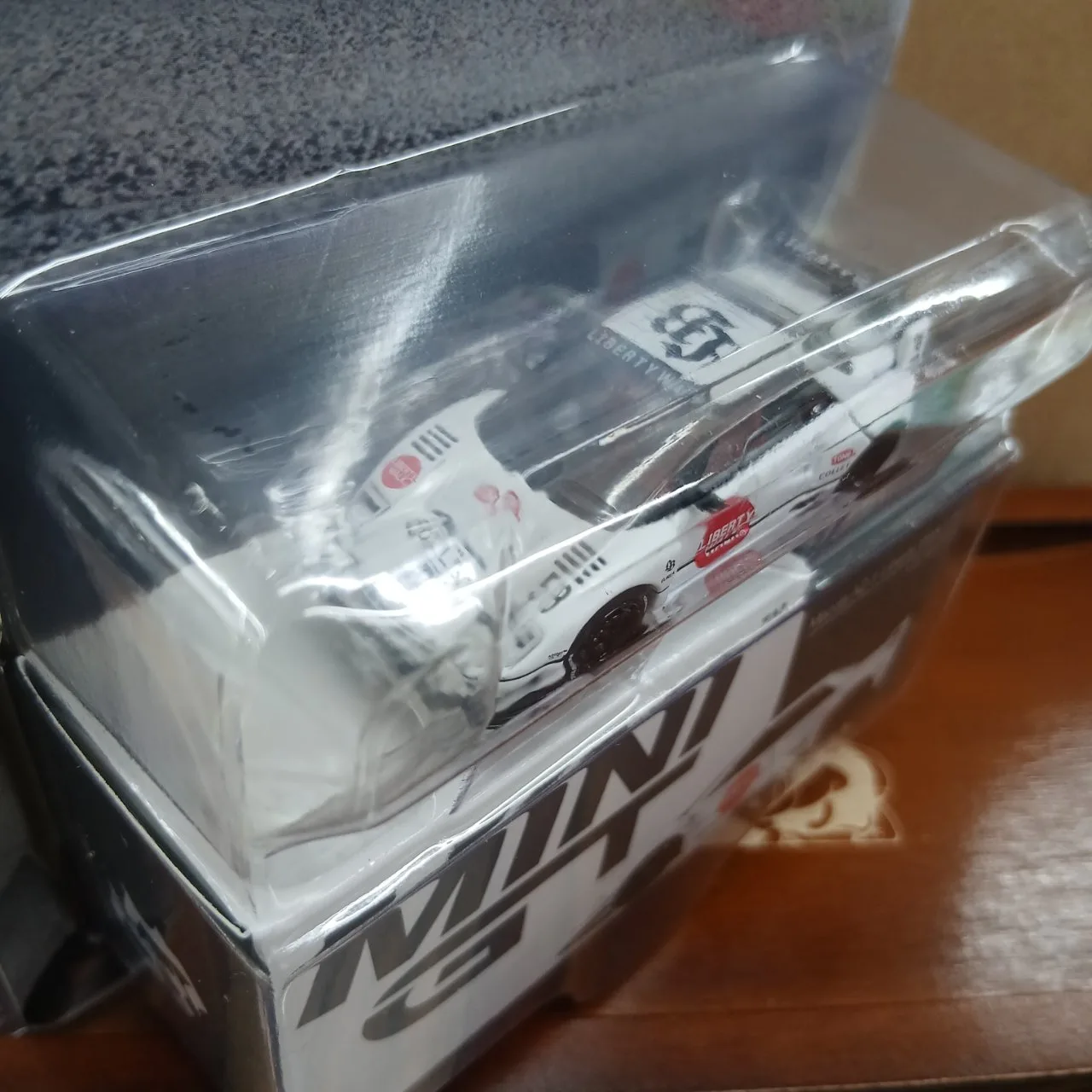 1/64 マツダ AZ-1 リバティーウォーク LB40 リバティ 日の丸 (右ハンドル) MGT01227-BL ブリスター仕様 - 画像 (4)