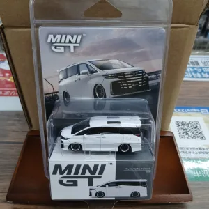 1/64 トヨタ ヴェルファイア 40 KUHL ホワイト（左ハンドル） MGT01180-BL ブリスター仕様