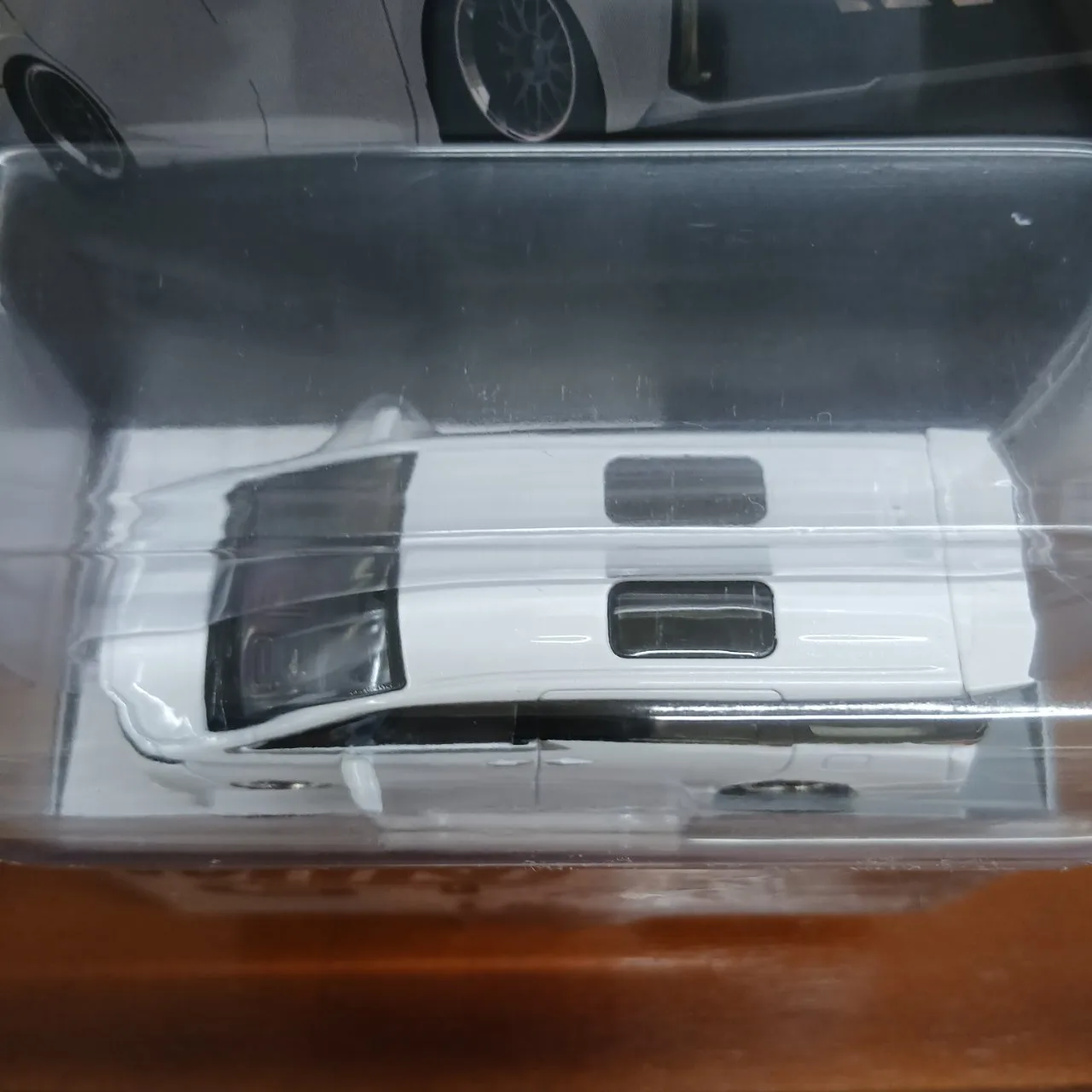 1/64 トヨタ ヴェルファイア 40 KUHL ホワイト（左ハンドル） MGT01180-BL ブリスター仕様 - 画像 (5)