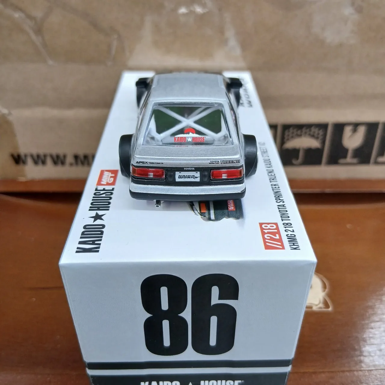 1/64 トヨタ AE86 スプリンタートレノ Kaido ストリート V2（右ハンドル） KHMG218 - 画像 (8)
