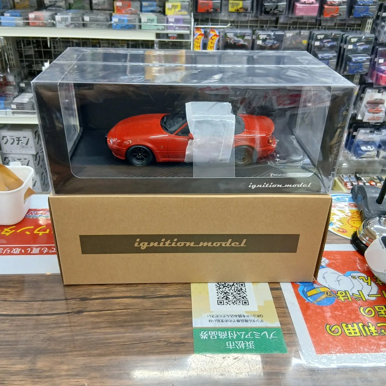 ignitionmodel 1/18 ユーノス・ロードスター (NA) レッド IG3198 - 画像 (4)