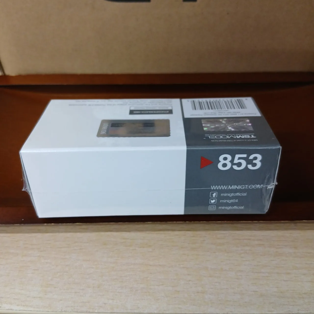 1/64 ポルシェ 911(992) GT3 RS ヴァイザッハパッケージ ホワイト インディゴブルー (左ハンドル) MGT00853-L - 画像 (5)