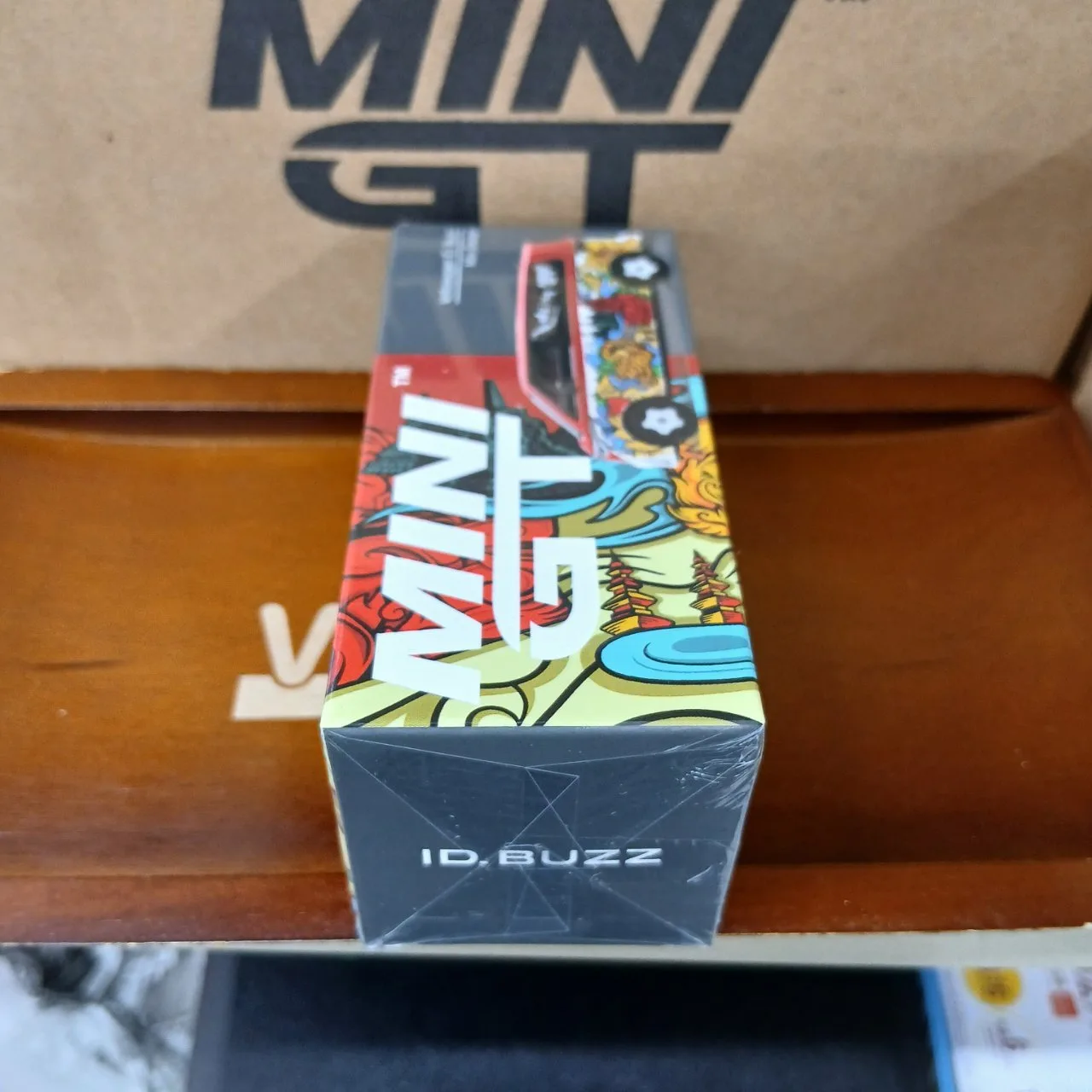 1/64 フォルクスワーゲン ID. Buzz ミズ デザイン(右ハンドル) MGT01209-R - 画像 (3)