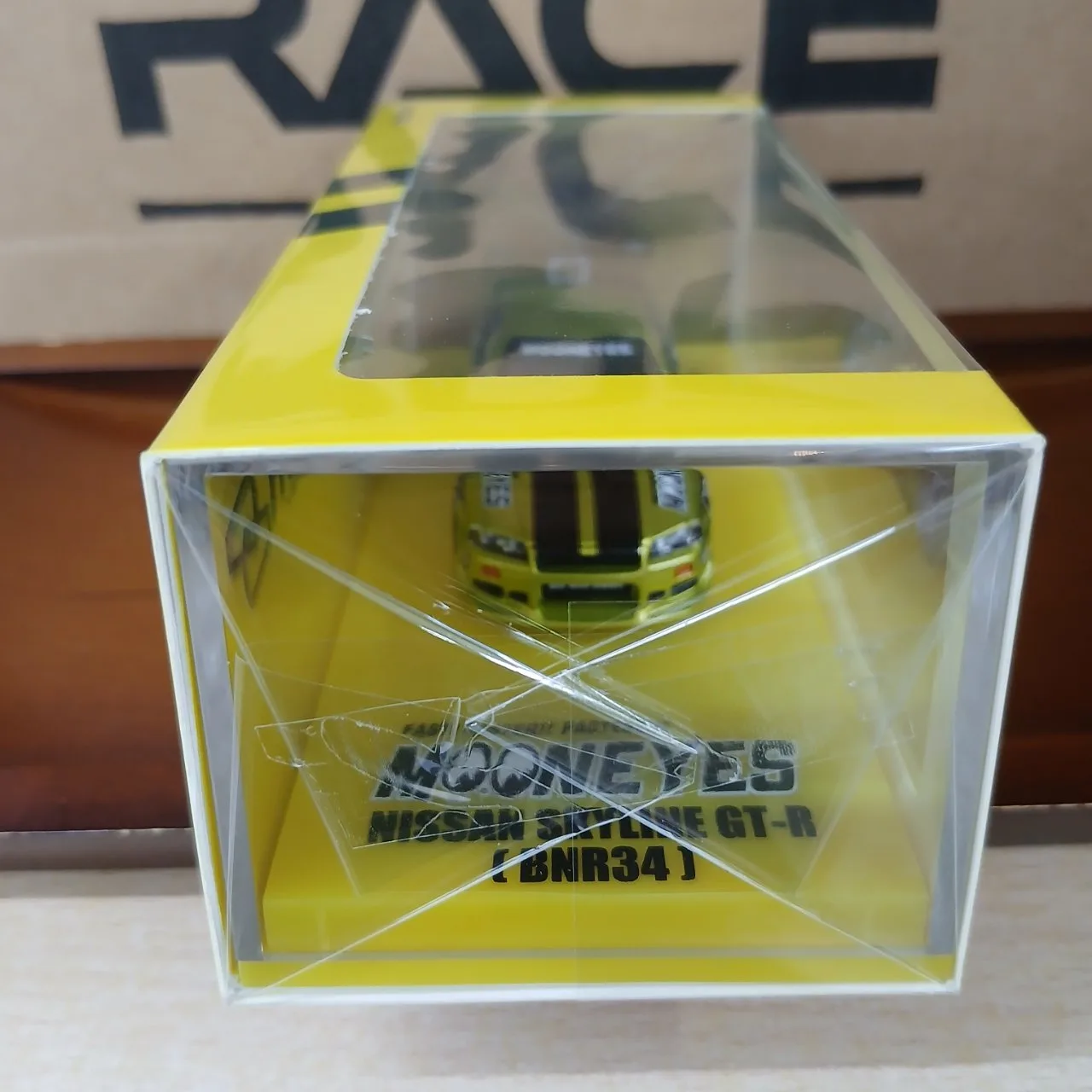 1/64 ニッサン スカイライン GT-R R34 ムーンアイズ 1 07134LM1 - 画像 (5)