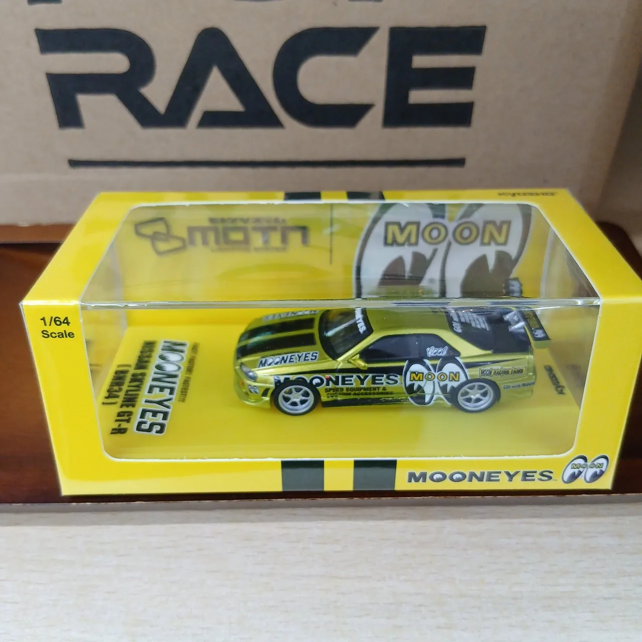 1/64 ニッサン スカイライン GT-R R34 ムーンアイズ 1 07134LM1 - 画像 (3)