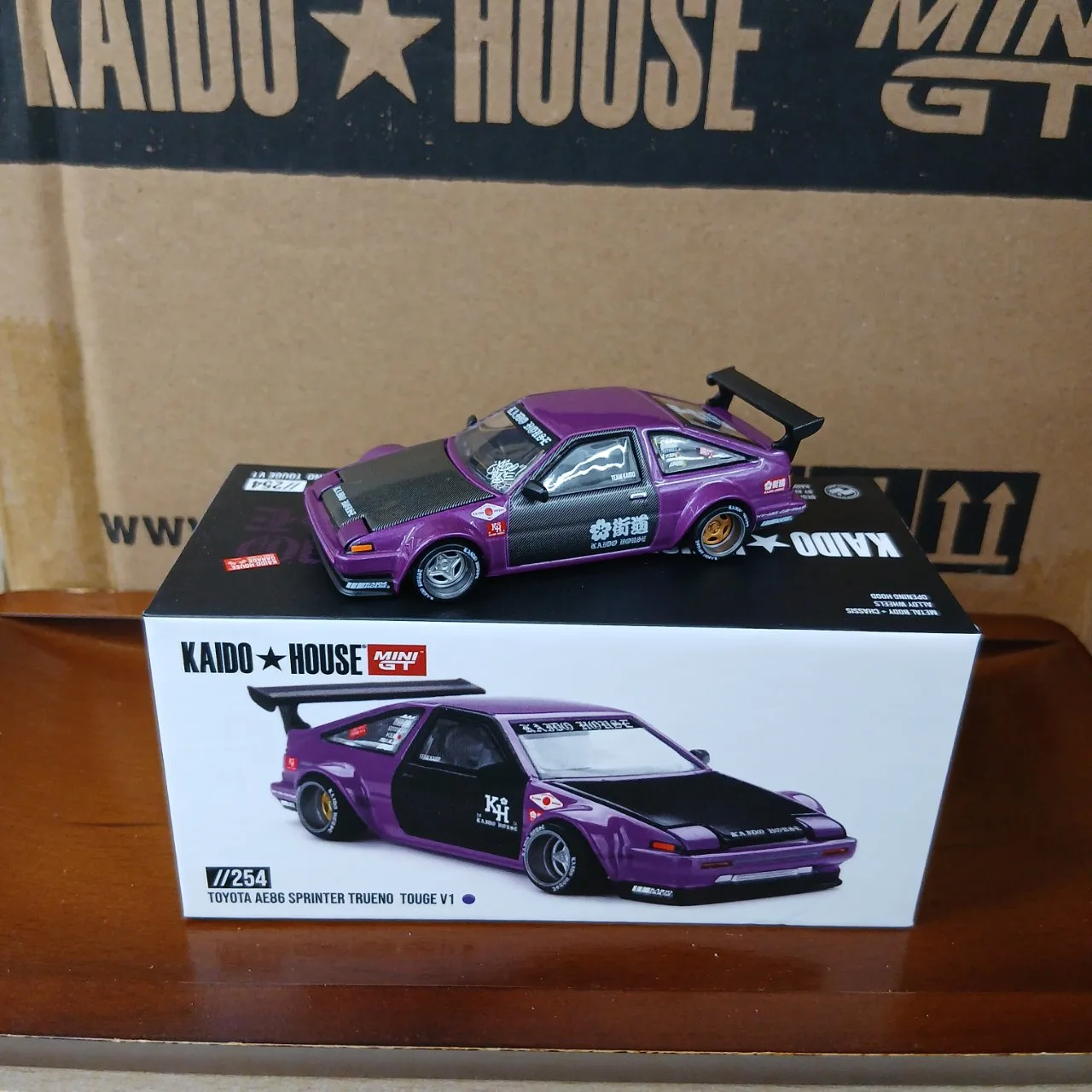 1/64 トヨタ AE86 スプリンタートレノ Kaido TOUGE V1（右ハンドル） KHMG254
