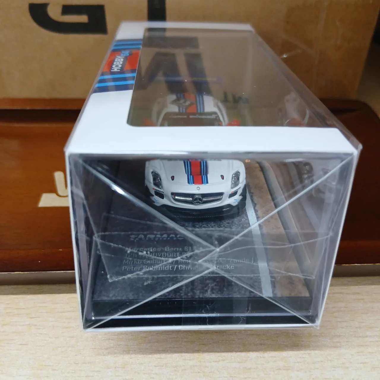 1/64 メルセデスベンツ SLS AMG GT3 マルティニ 2014 ザンドフォールト12H 優勝 #33 T64-087-14ZDV33 - 画像 (4)