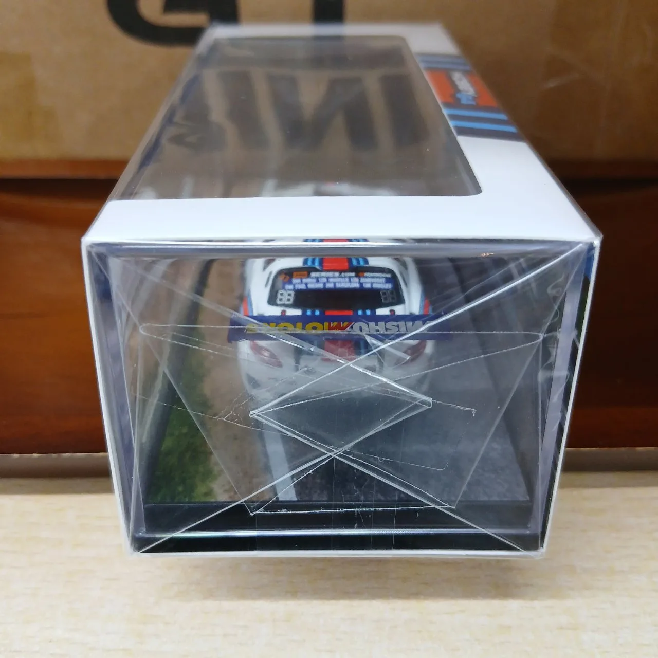 1/64 メルセデスベンツ SLS AMG GT3 マルティニ 2014 ザンドフォールト12H 優勝 #33 T64-087-14ZDV33 - 画像 (6)