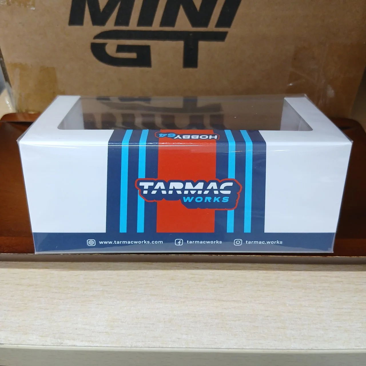 1/64 メルセデスベンツ SLS AMG GT3 マルティニ 2014 ザンドフォールト12H 優勝 #33 T64-087-14ZDV33 - 画像 (7)
