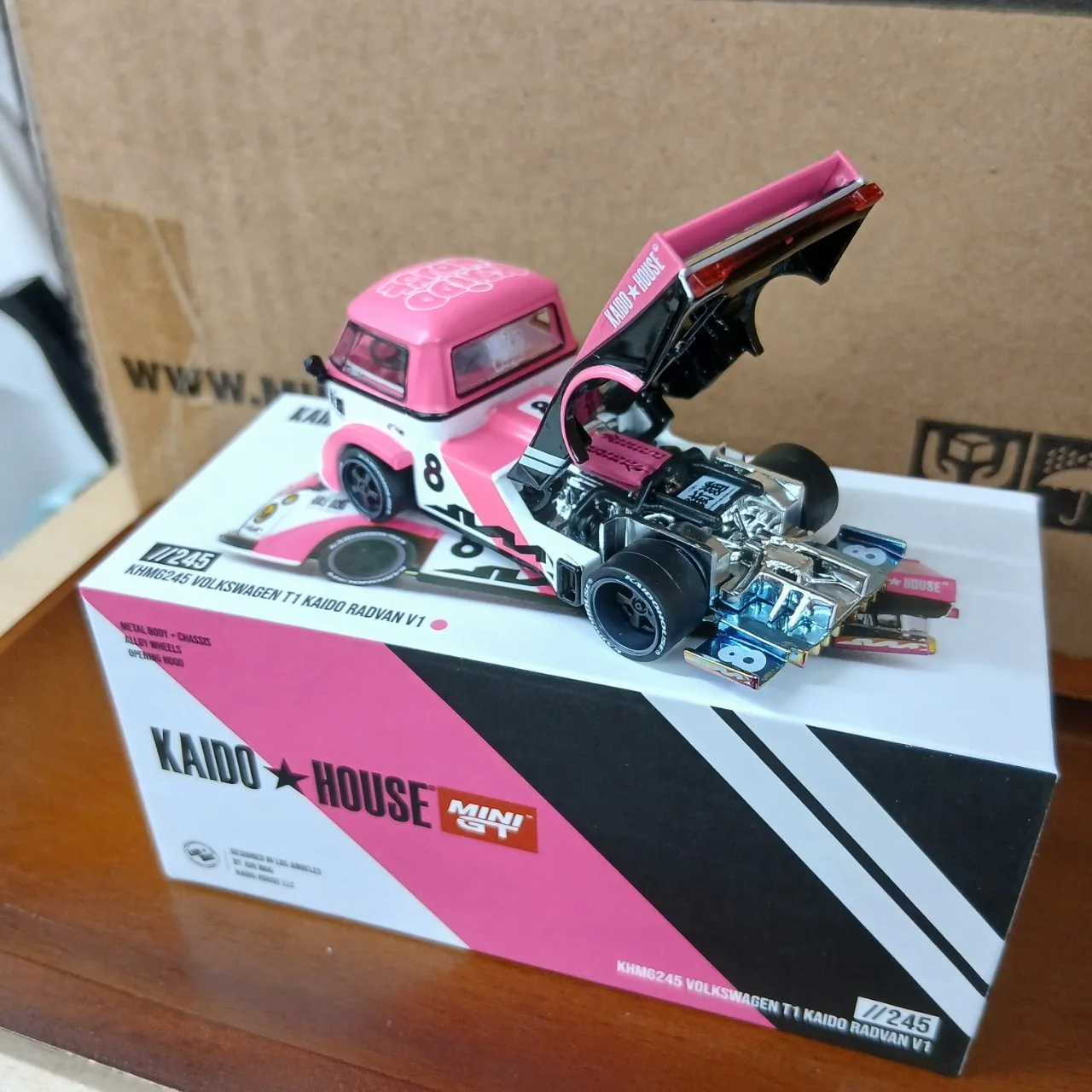 1/64 フォルクスワーゲン T1 KAIDO RADVAN V1(左ハンドル) KHMG245 - 画像 (8)